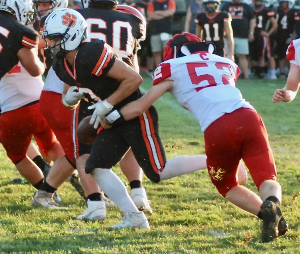 Ball control: Calhoun defeats Wirt, 26-7, for 3-0 start